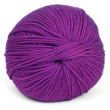 Load image into Gallery viewer, Cascade 220 Superwash Wool