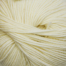 Load image into Gallery viewer, Cascade 220 Superwash Wool