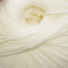 Load image into Gallery viewer, Cascade 220 Superwash Wool