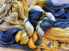 Load image into Gallery viewer, Songbird Yarns
